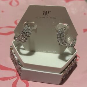 Bomb Party April 2025 – Sparkle And Glow Earrings